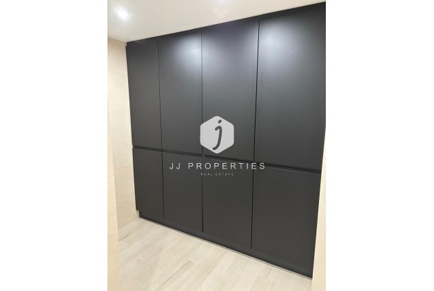 Tweedehands - Appartement / flat -
Torrevieja - Centro