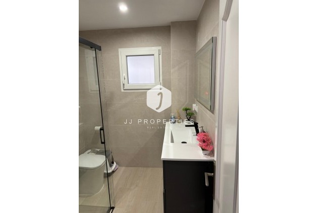 Tweedehands - Appartement / flat -
Torrevieja - Centro