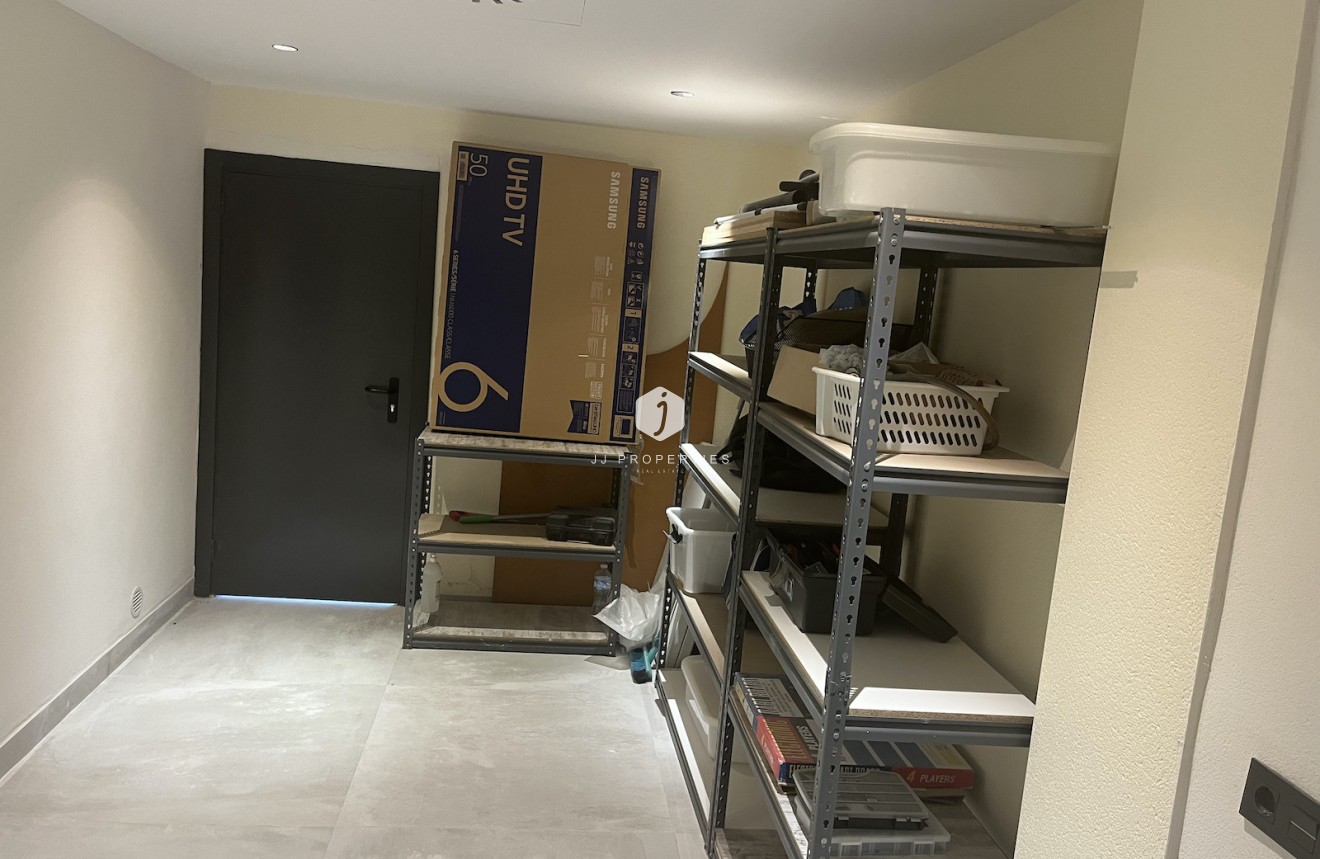 Tweedehands - Villa -
Rojales - Inland