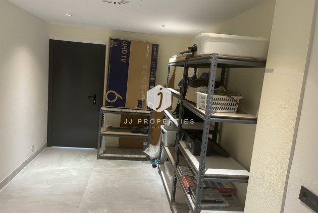 Tweedehands - Villa -
Rojales - Inland