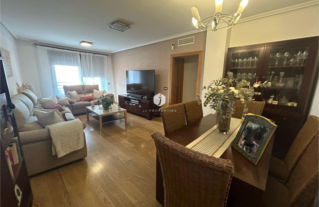 Tweedehands - Appartement / flat -
Torrevieja - Centro