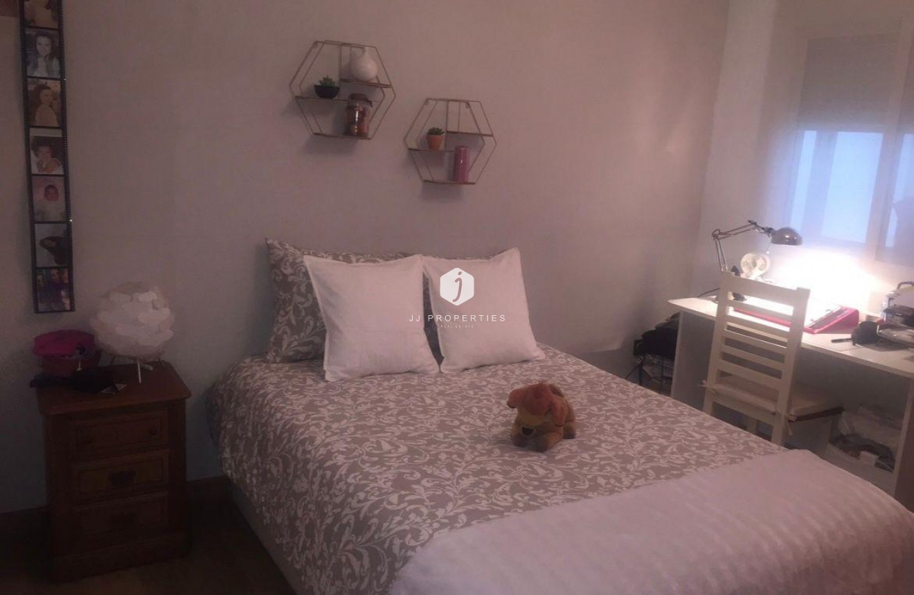 Tweedehands - Appartement / flat -
Torrevieja - Centro