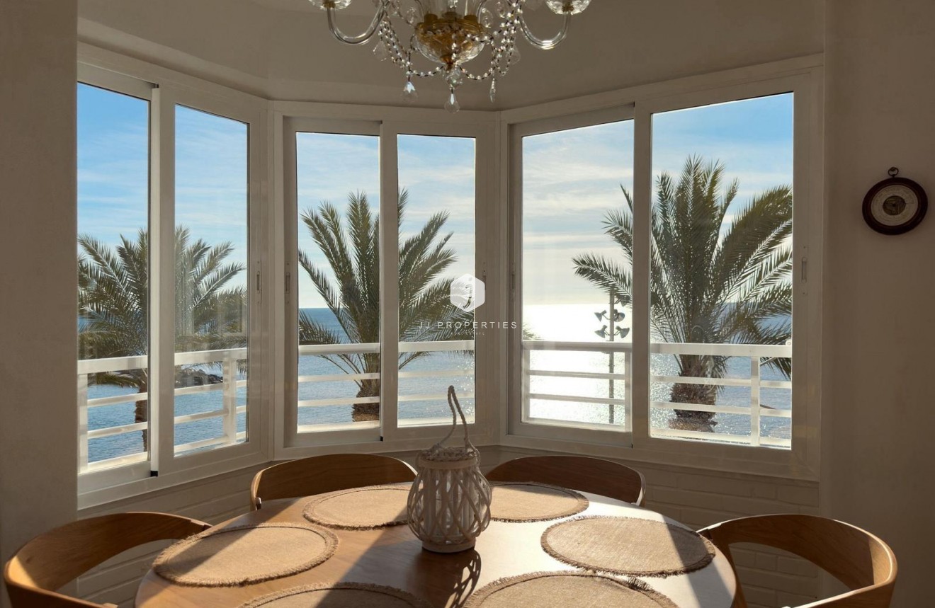 Tweedehands - Appartement / flat -
Torrevieja - Playa del Cura