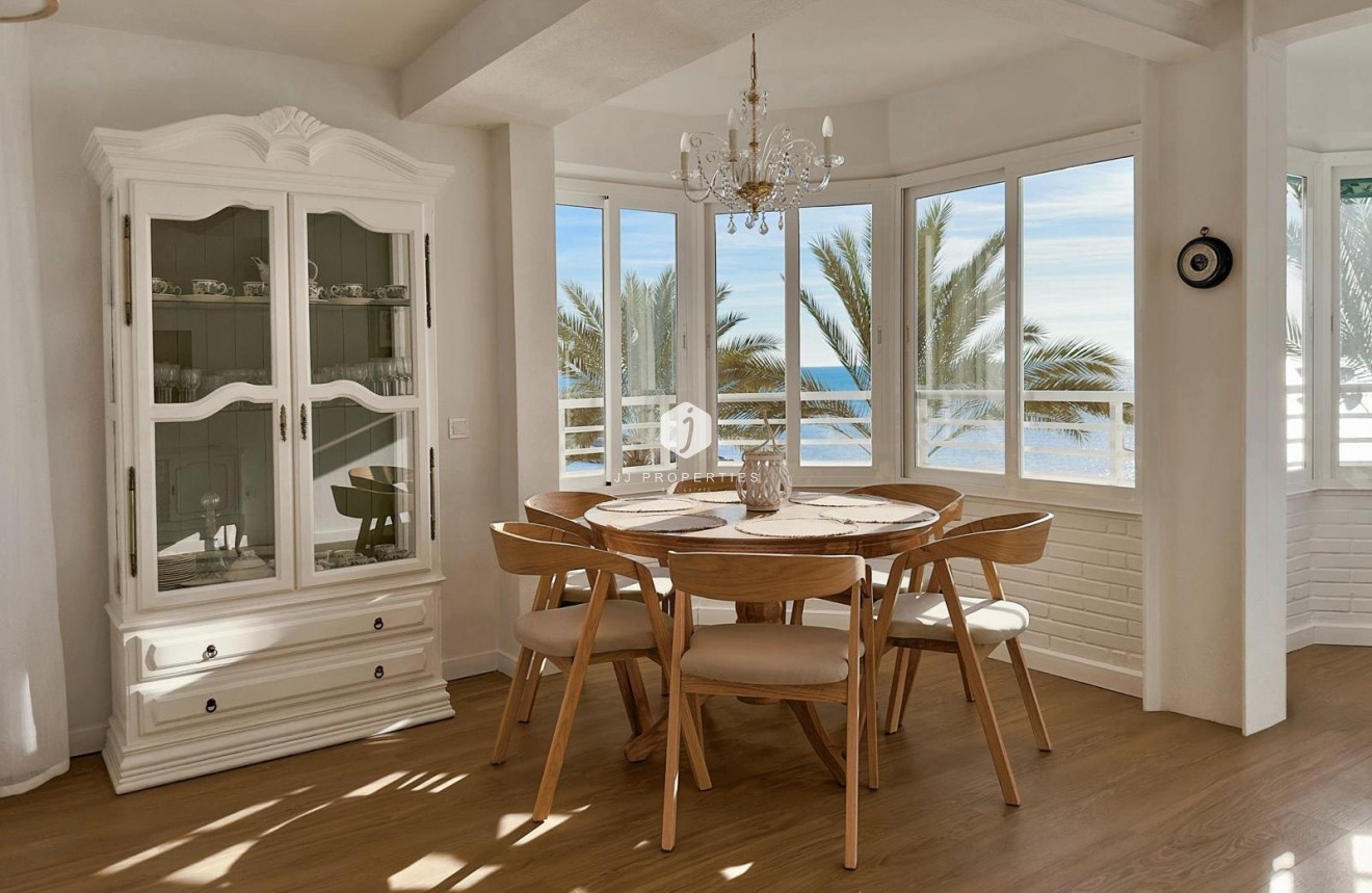 Tweedehands - Appartement / flat -
Torrevieja - Playa del Cura