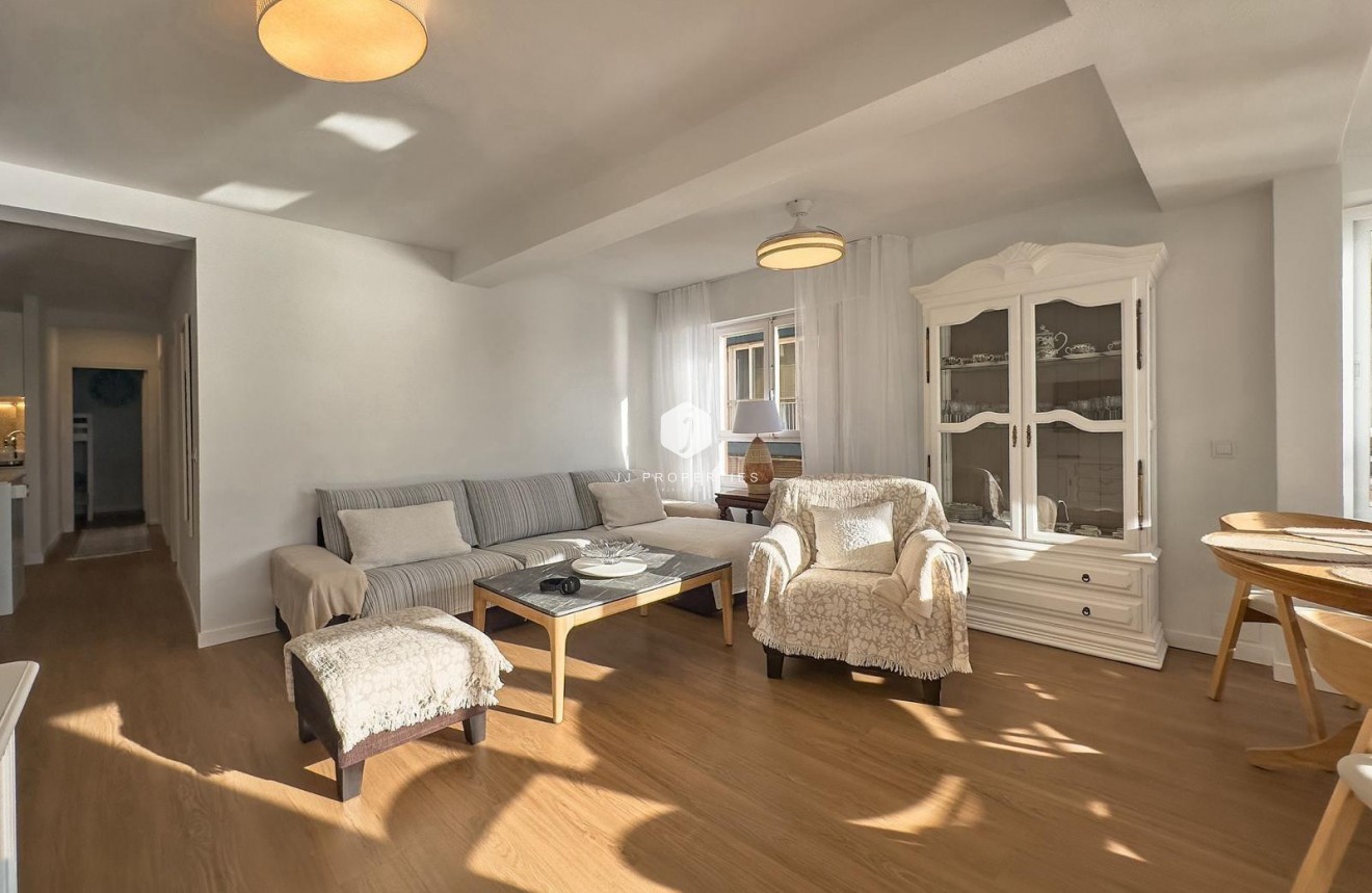 Tweedehands - Appartement / flat -
Torrevieja - Playa del Cura