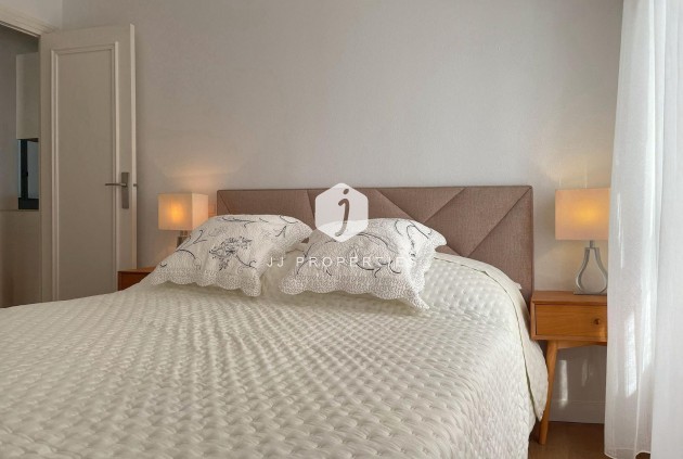 Tweedehands - Appartement / flat -
Torrevieja - Playa del Cura