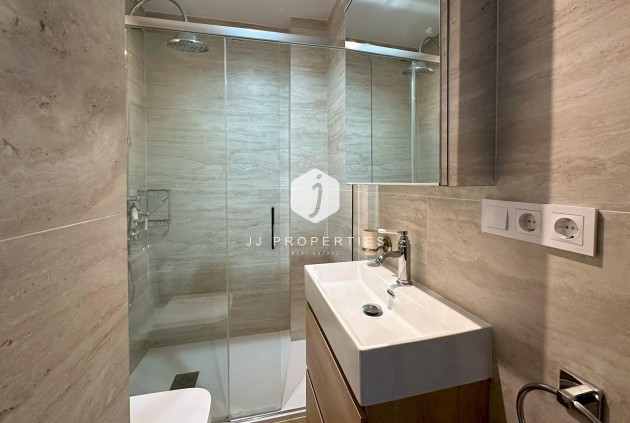 Tweedehands - Appartement / flat -
Torrevieja - Playa del Cura