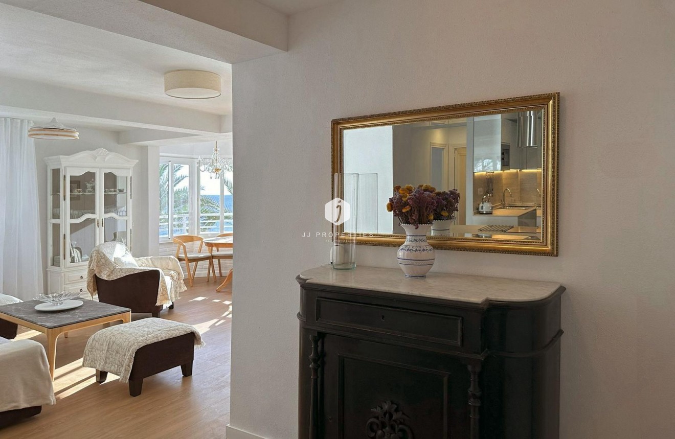 Tweedehands - Appartement / flat -
Torrevieja - Playa del Cura