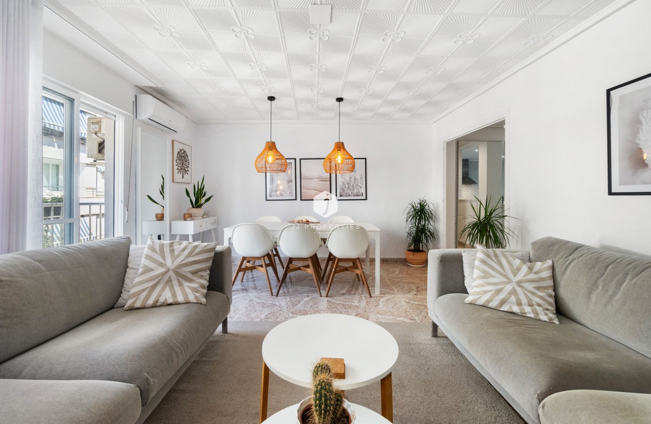 Tweedehands - Appartement / flat -
Torrevieja - Playa del Cura