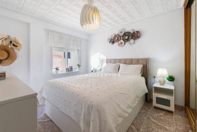 Tweedehands - Appartement / flat -
Torrevieja - Playa del Cura