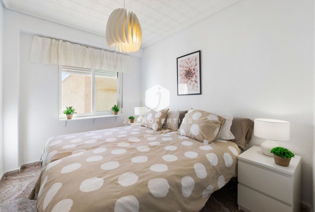 Tweedehands - Appartement / flat -
Torrevieja - Playa del Cura