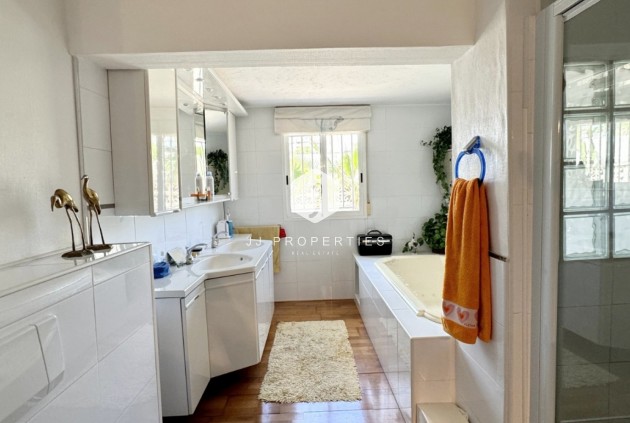 Tweedehands - Villa -
Orihuela Costa - Costa Blanca