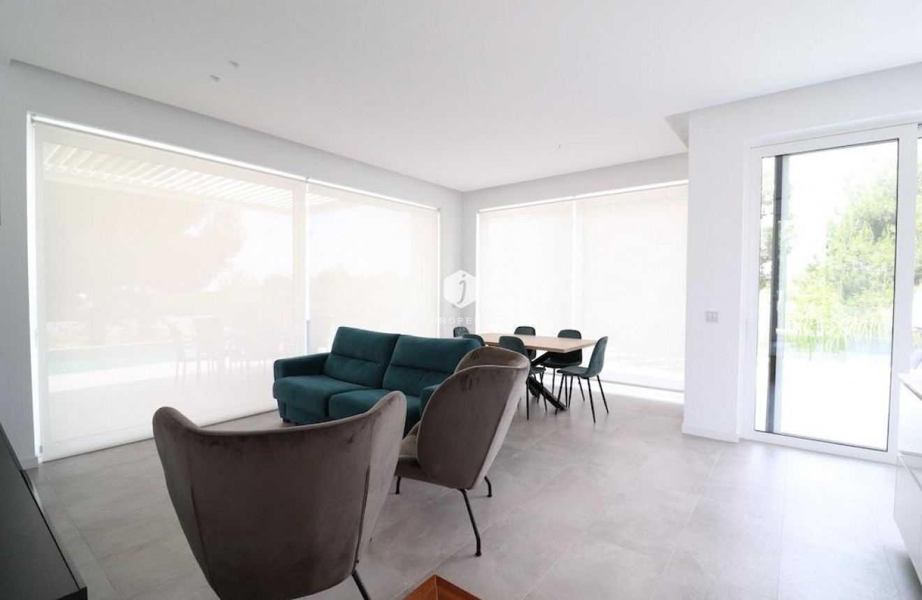 Tweedehands - Villa -
Orihuela Costa - Costa Blanca