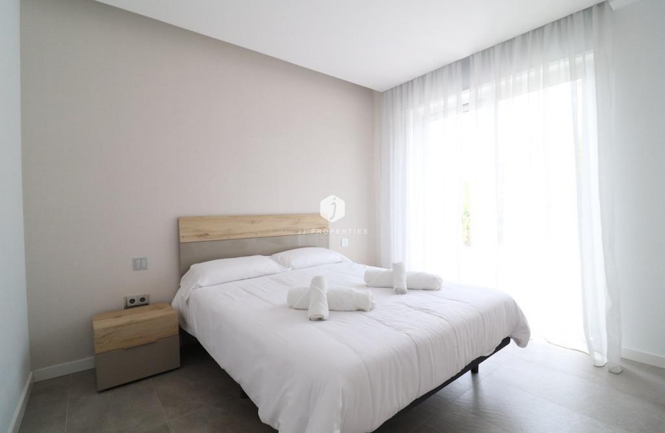 Tweedehands - Villa -
Orihuela Costa - Costa Blanca