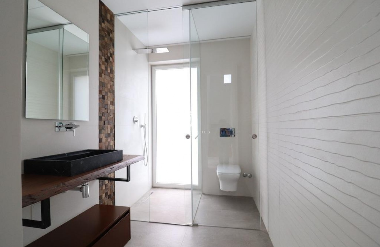 Tweedehands - Villa -
Orihuela Costa - Costa Blanca