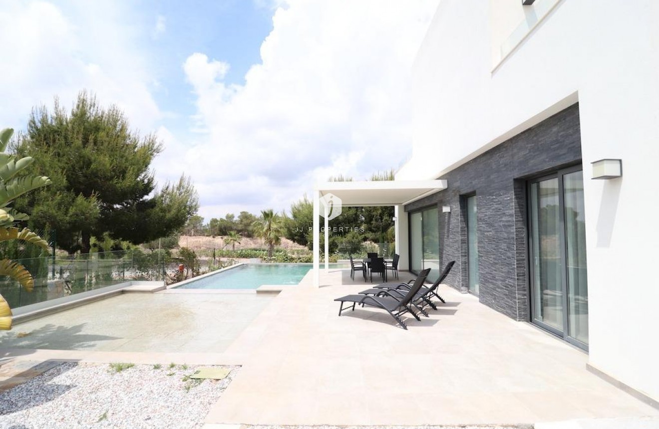 Tweedehands - Villa -
Orihuela Costa - Costa Blanca