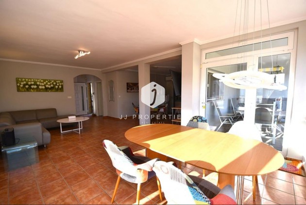 Tweedehands - Villa -
Orihuela Costa - La Zenia