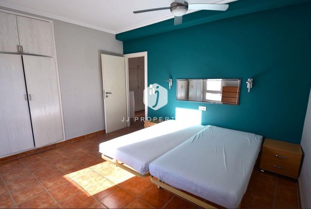 Tweedehands - Villa -
Orihuela Costa - La Zenia