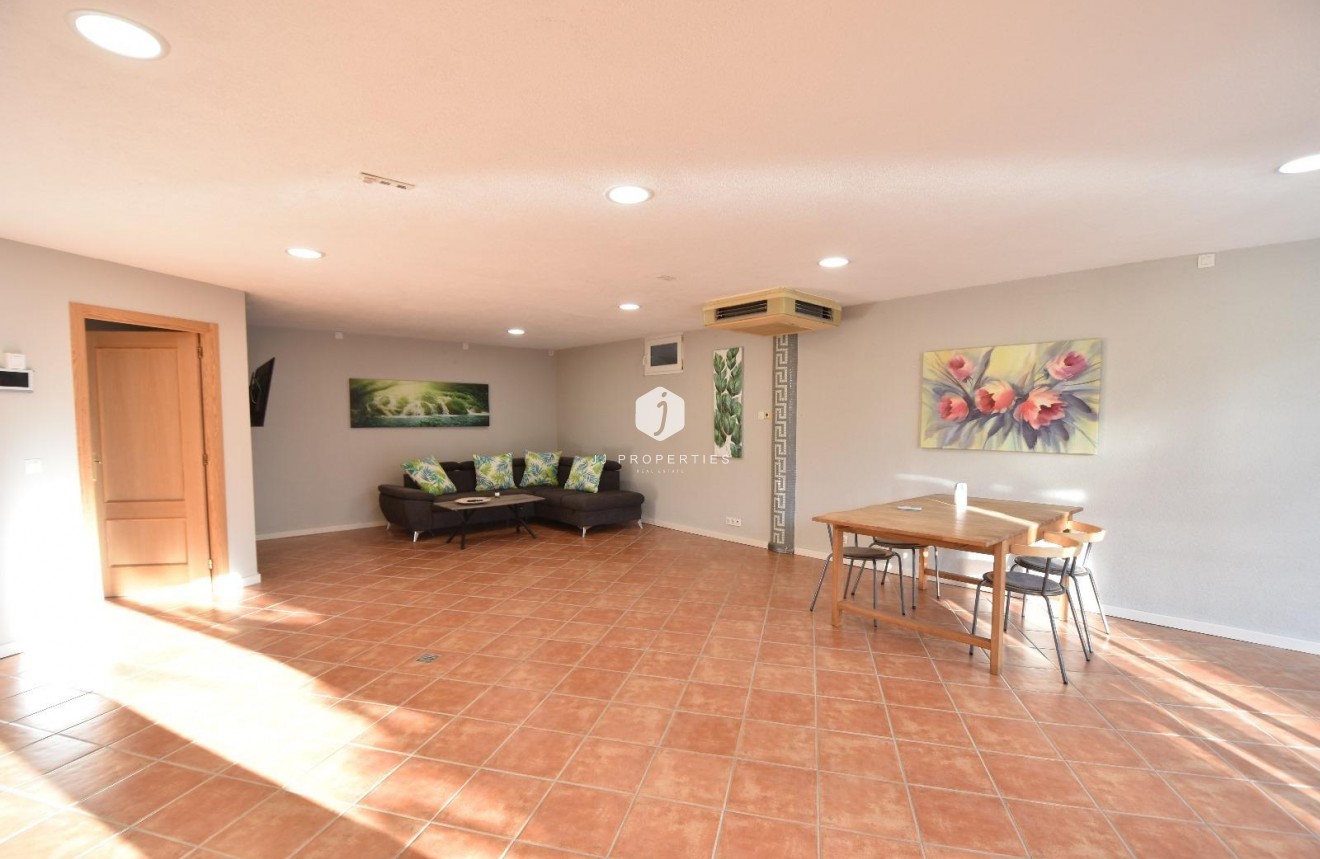 Tweedehands - Villa -
Orihuela Costa - La Zenia