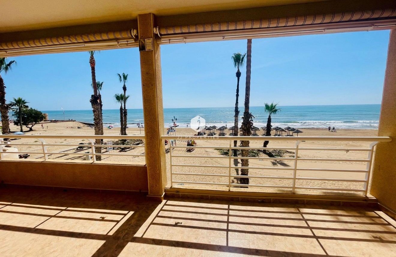 Tweedehands - Appartement / flat -
Torrevieja - La Mata