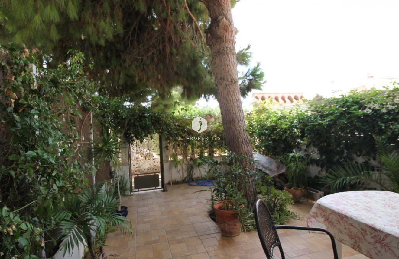 Tweedehands - duplex -
La Zenia - Costa Blanca