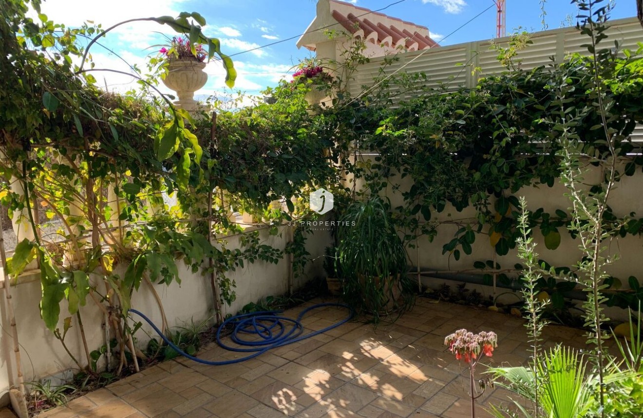 Tweedehands - duplex -
La Zenia - Costa Blanca