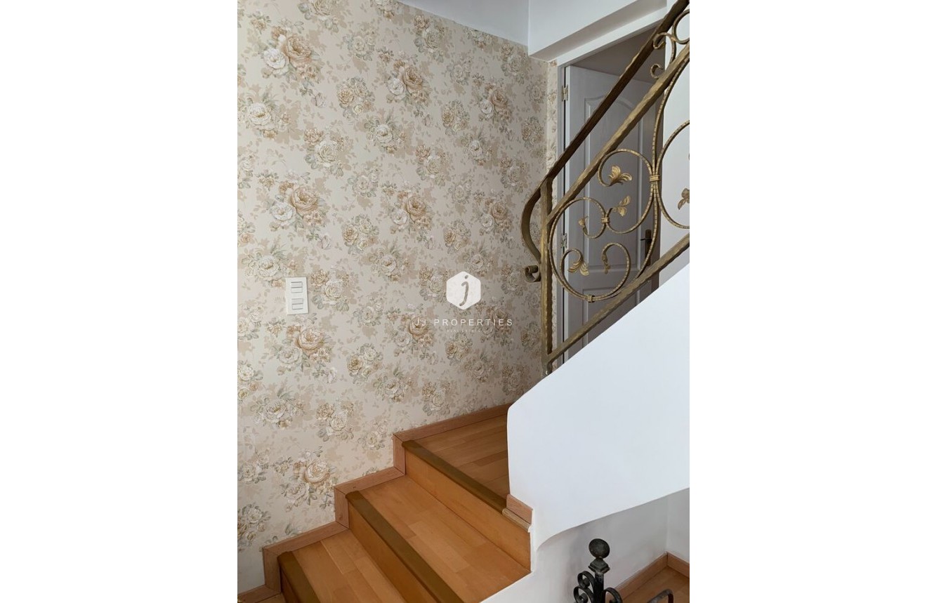 Tweedehands - duplex -
La Zenia - Costa Blanca