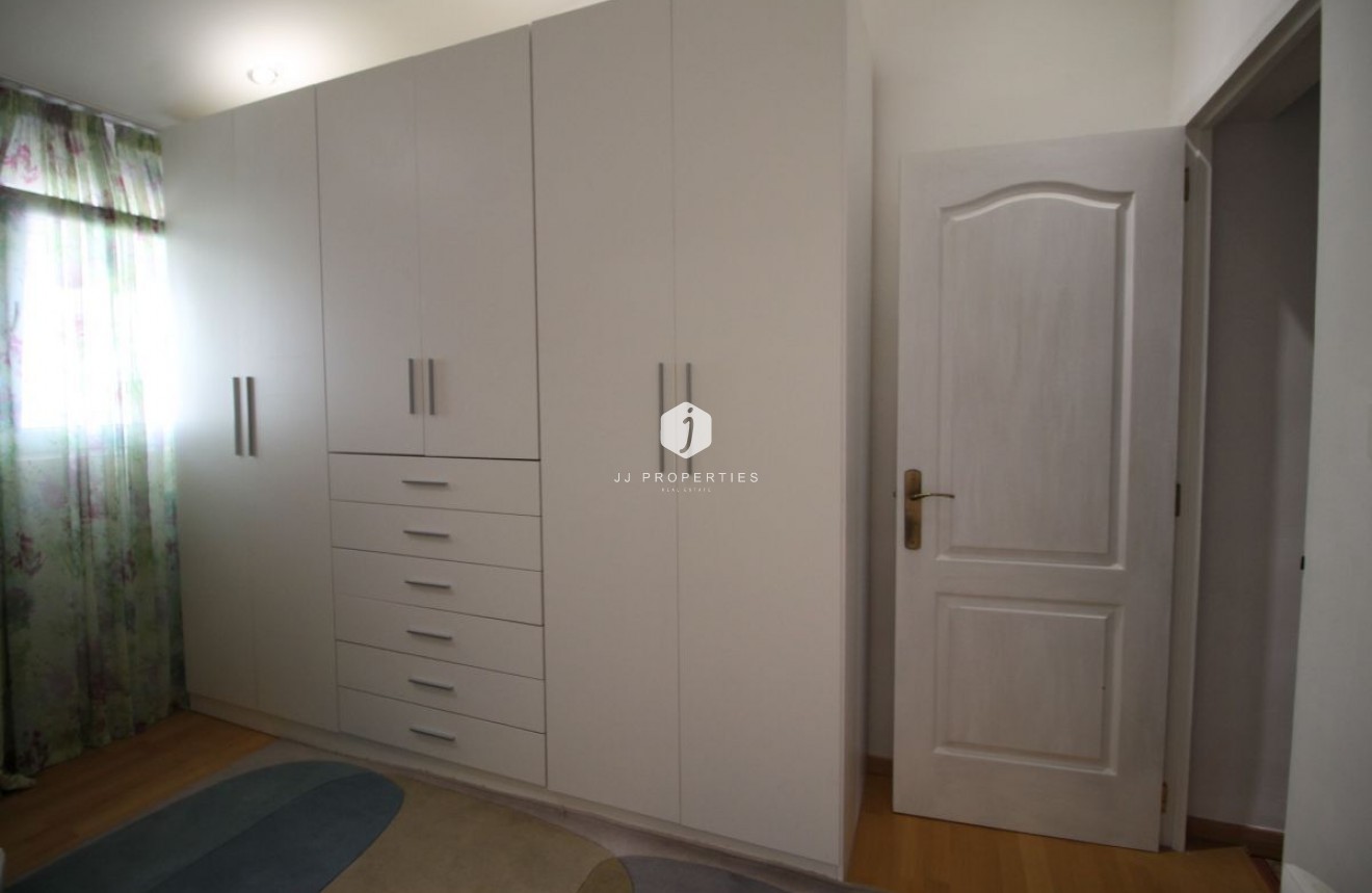 Tweedehands - duplex -
La Zenia - Costa Blanca