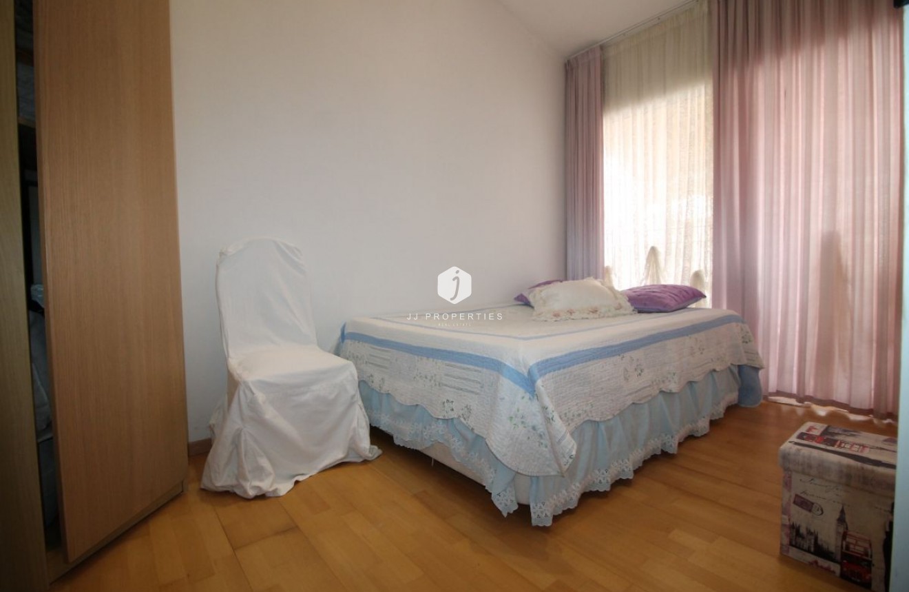 Tweedehands - duplex -
La Zenia - Costa Blanca