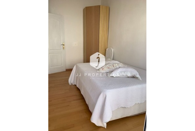 Tweedehands - duplex -
La Zenia - Costa Blanca