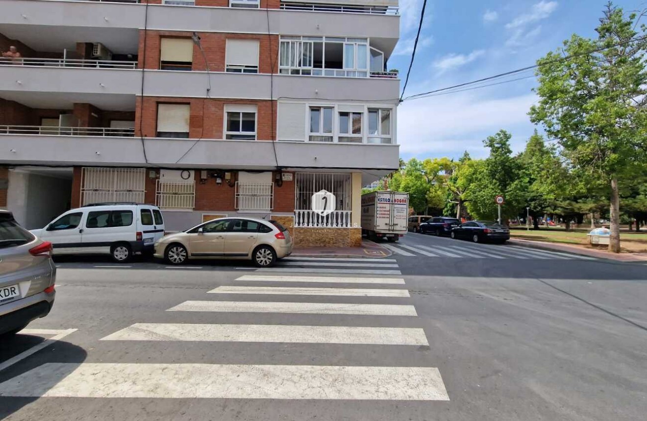 Tweedehands - Appartement / flat -
Torrevieja - Costa Blanca