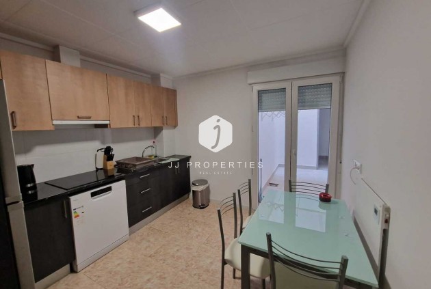 Tweedehands - Appartement / flat -
Torrevieja - Costa Blanca