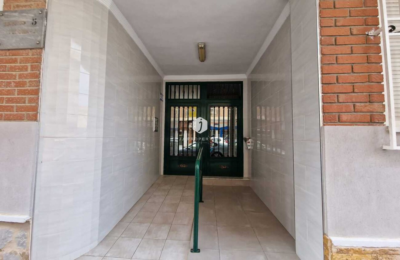 Tweedehands - Appartement / flat -
Torrevieja - Costa Blanca