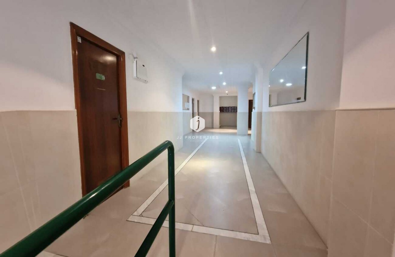 Tweedehands - Appartement / flat -
Torrevieja - Costa Blanca