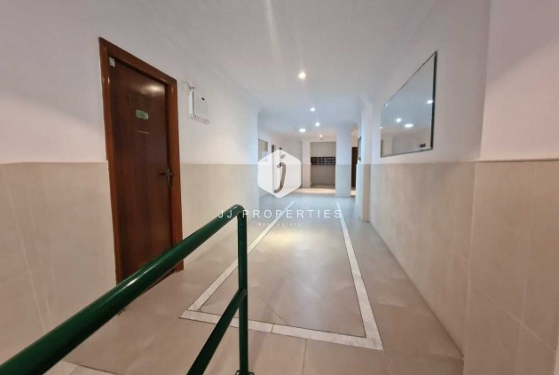 Tweedehands - Appartement / flat -
Torrevieja - Costa Blanca