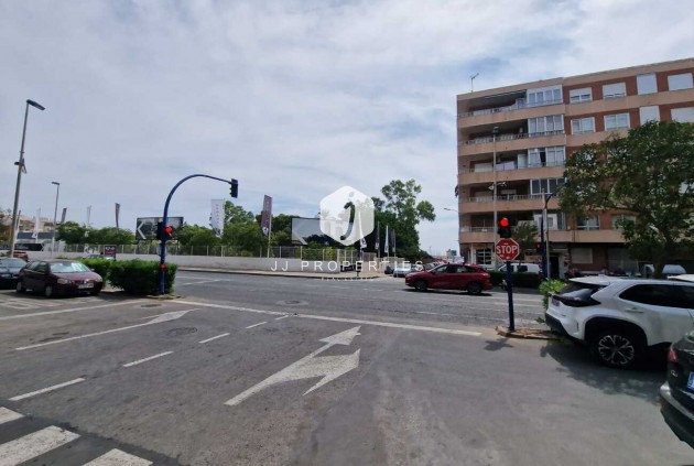 Tweedehands - Appartement / flat -
Torrevieja - Costa Blanca