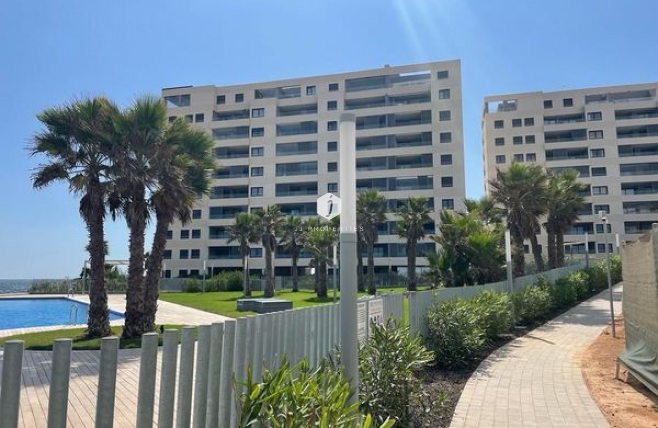 Tweedehands - Penthouse -
Punta Prima - Costa Blanca