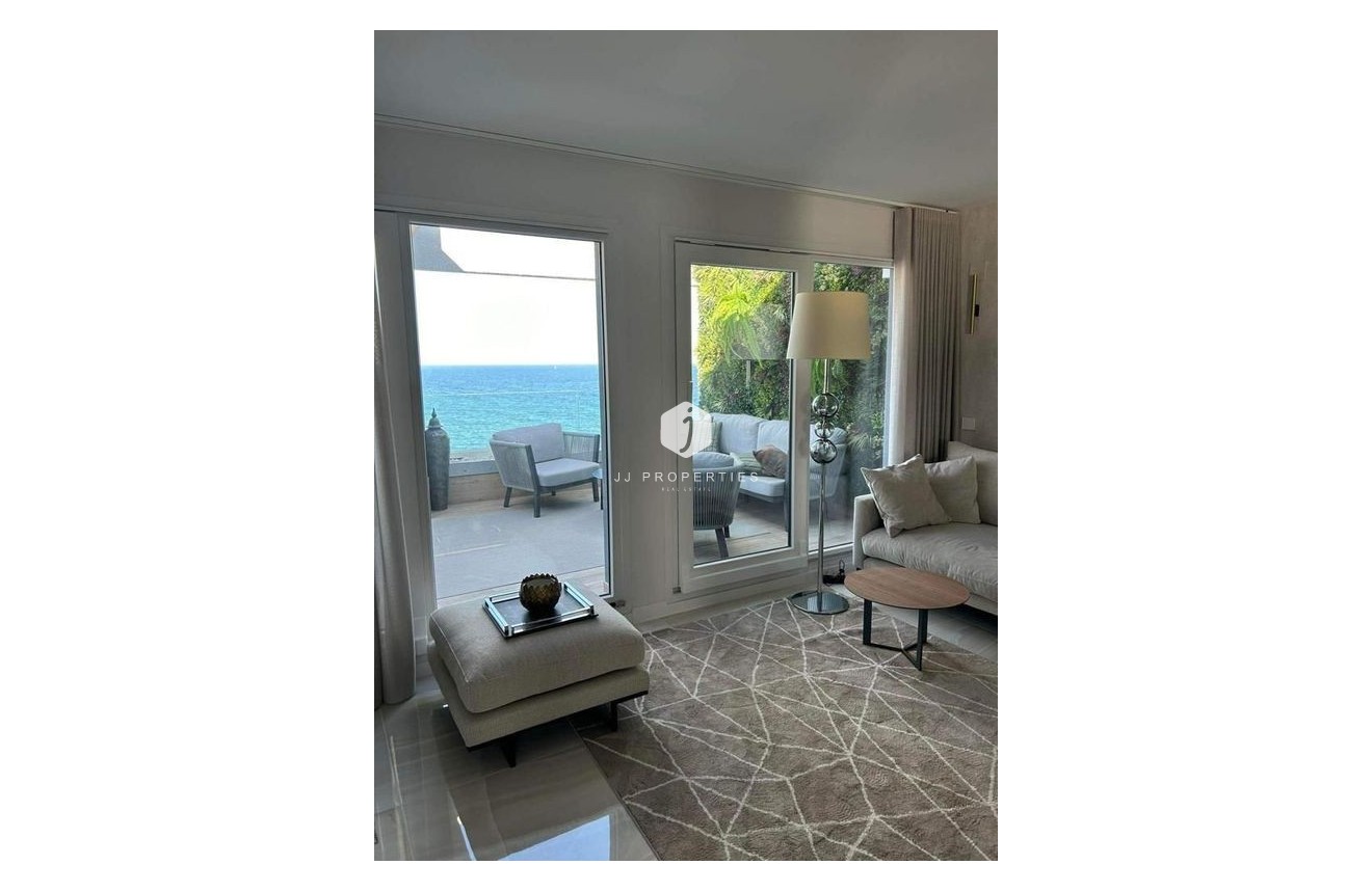 Tweedehands - Penthouse -
Punta Prima - Costa Blanca