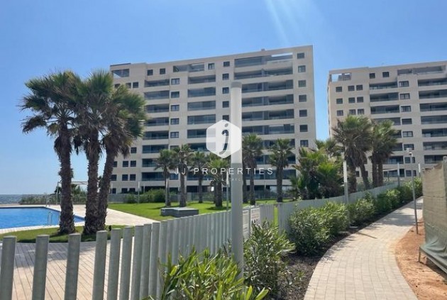 Tweedehands - Penthouse -
Punta Prima - Costa Blanca