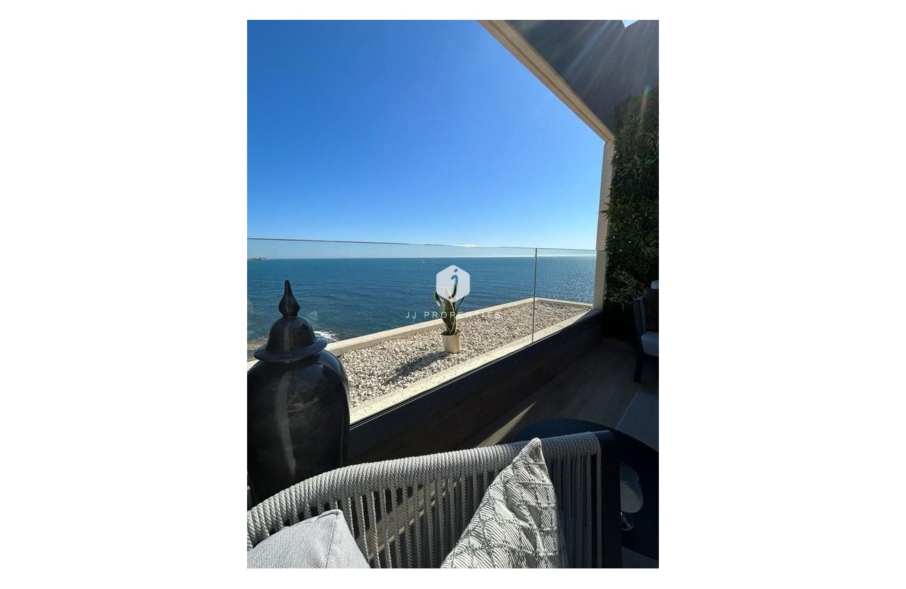 Tweedehands - Penthouse -
Punta Prima - Costa Blanca