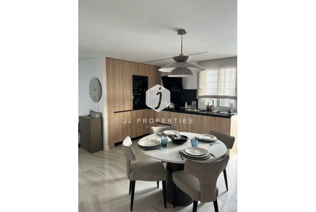 Tweedehands - Penthouse -
Punta Prima - Costa Blanca