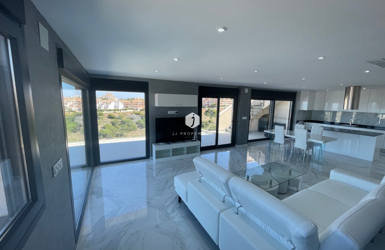 Tweedehands - Villa -
La Mata - Costa Blanca