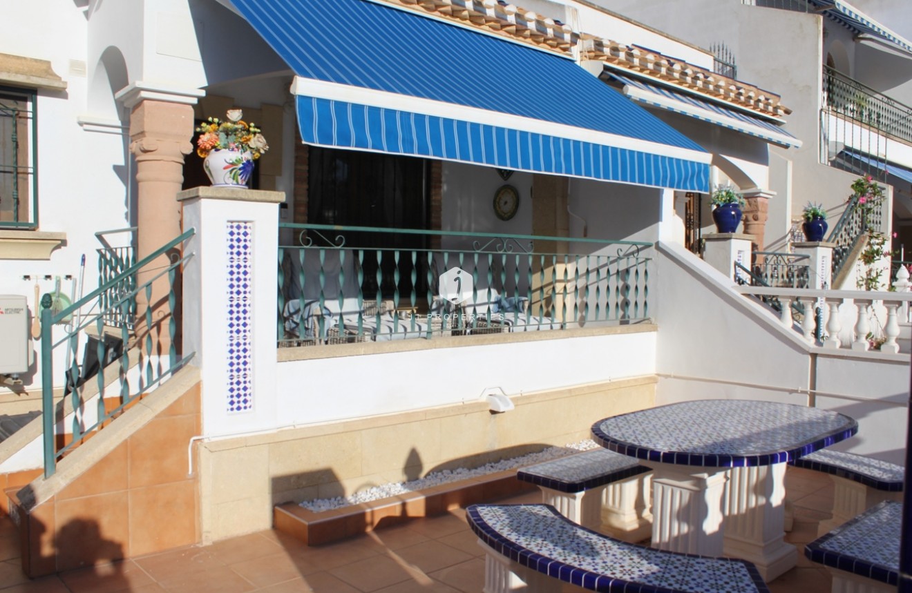 Tweedehands - Bungalow -
Orihuela Costa - Costa Blanca