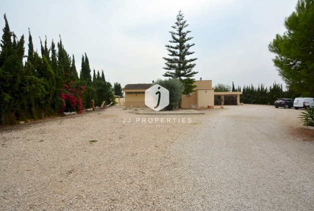 Tweedehands - Landelijk eigendom -
Almoradí - Inland