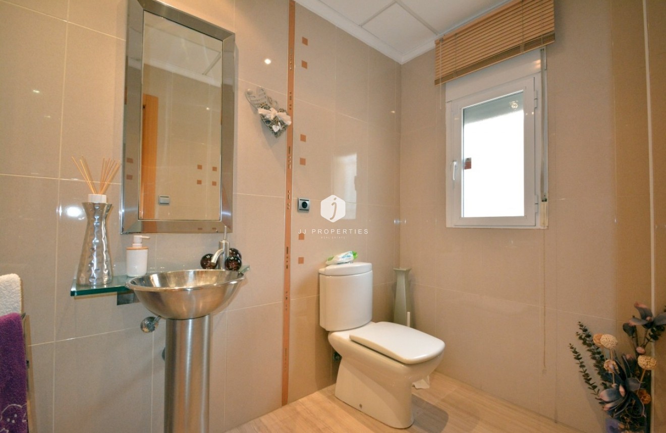 Tweedehands - Landelijk eigendom -
Almoradí - Inland