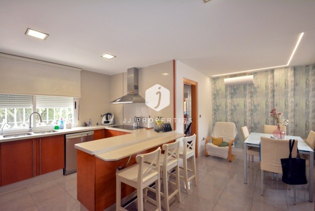 Tweedehands - Landelijk eigendom -
Almoradí - Inland