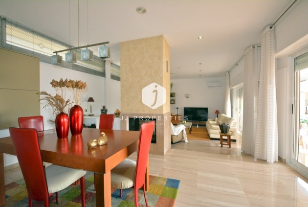 Tweedehands - Landelijk eigendom -
Almoradí - Inland