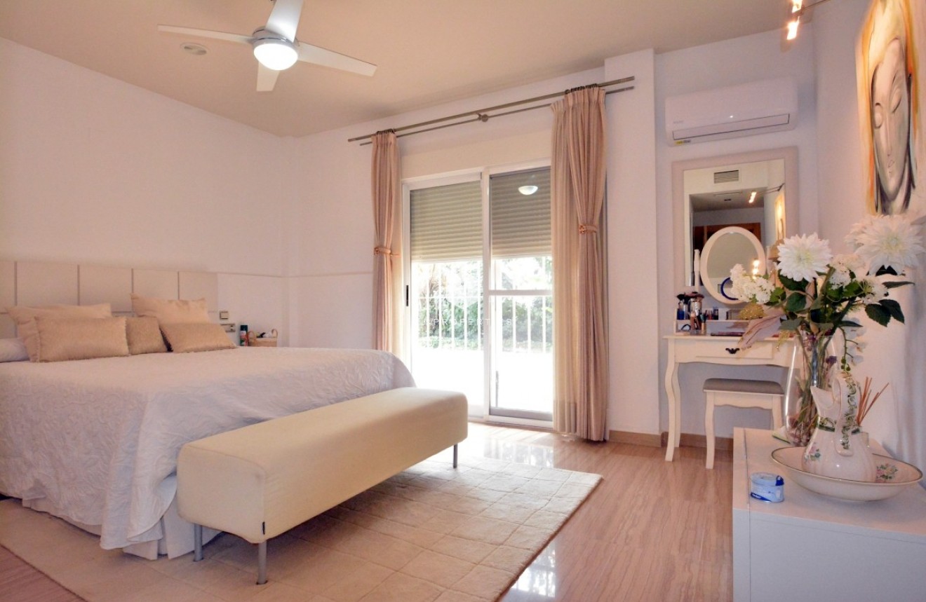 Tweedehands - Landelijk eigendom -
Almoradí - Inland