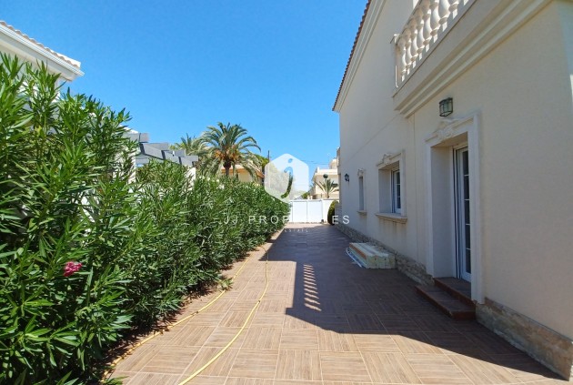 Tweedehands - Villa -
Cabo Roig - Costa Blanca