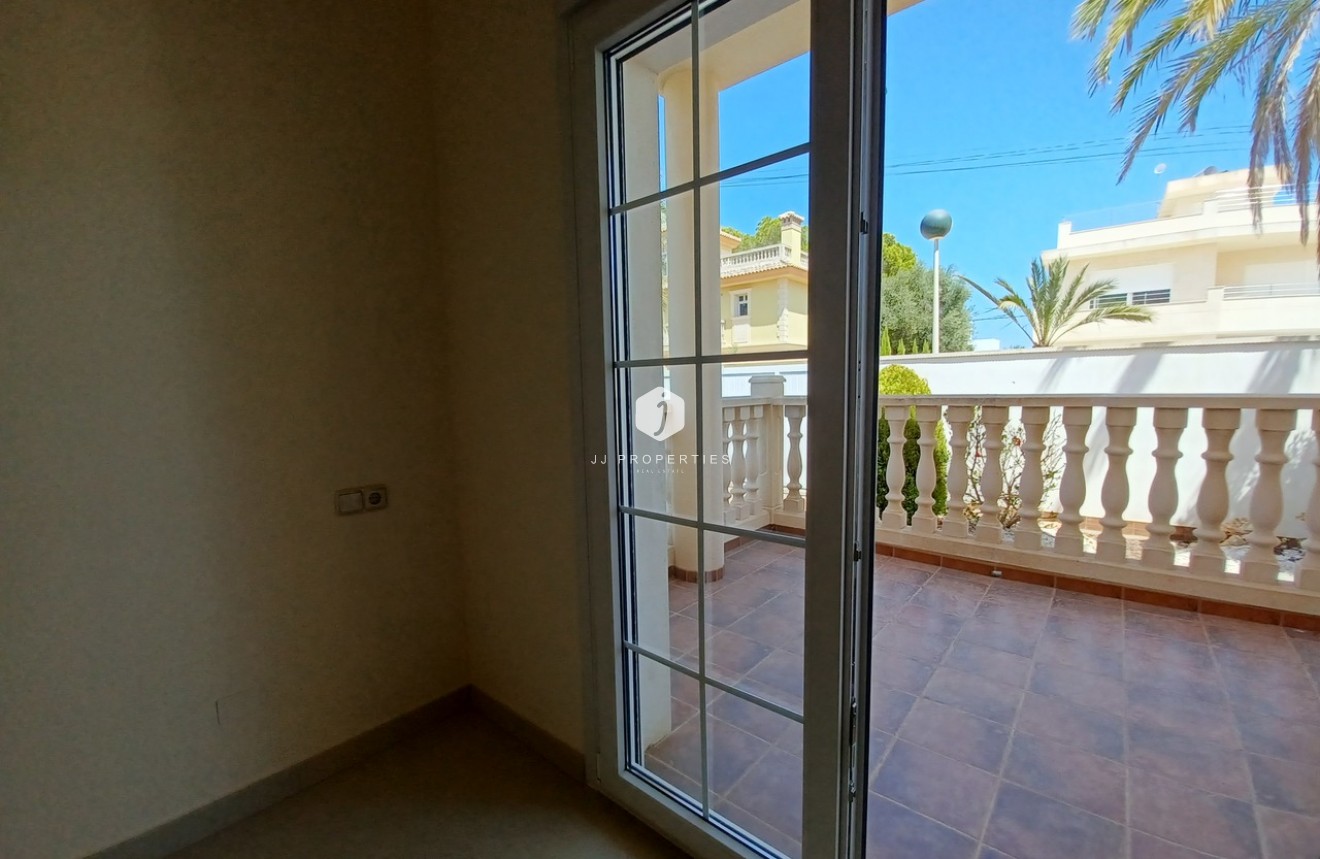 Tweedehands - Villa -
Cabo Roig - Costa Blanca